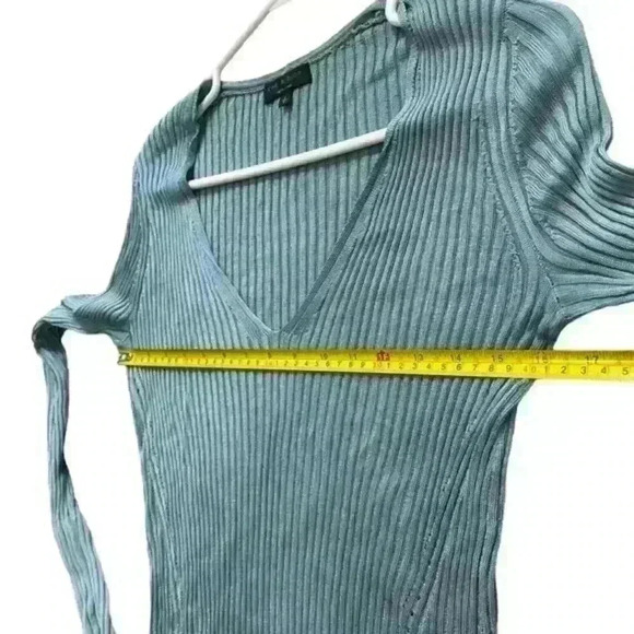 RAG AND BONE Blue Grey Ribbed Alyssa V-neck Button Cuff Sweater Pullover size SP - Picture 8 of 9